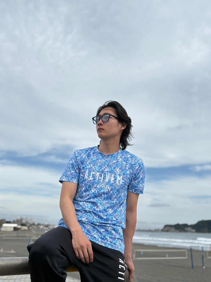 ペイズリー柄【ブルー】Tシャツ ※左袖にマーキング可 – ActiveM JAPAN